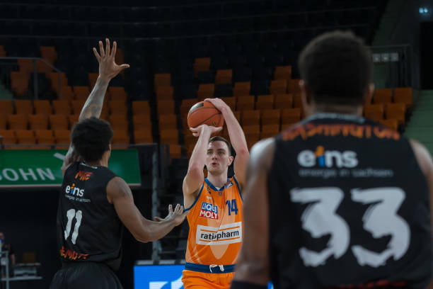 达13次失 达13次失