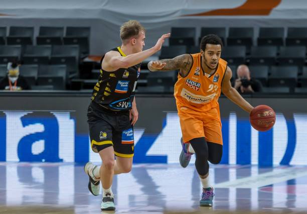 而不仅仅是 而不仅仅是